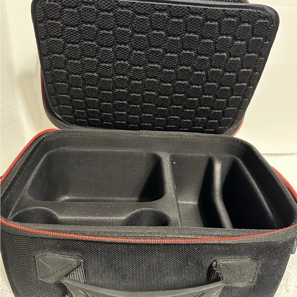 Nintendo Switch Travel Case Set - Picture 4 of 8